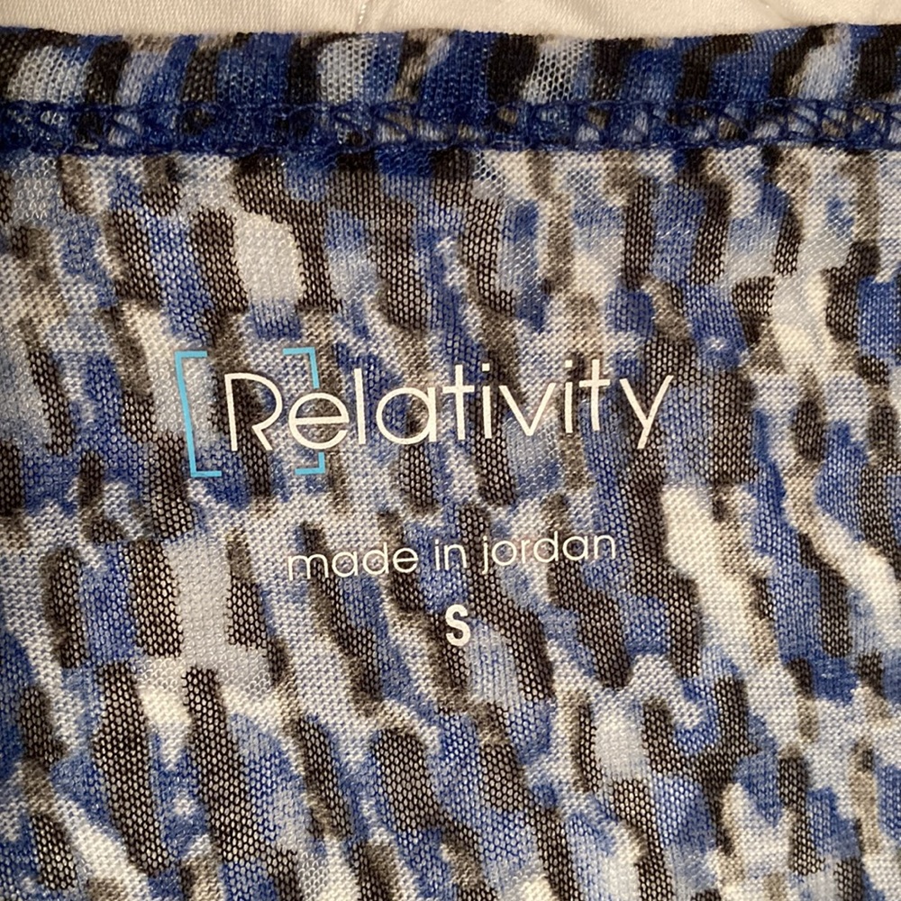 Relativity Blue Black White Abstract Design Cap Sleeve Top - Sz M - Picture 6 of 7